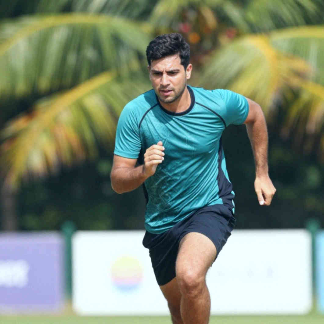 এনওসি-ই আসল ক্লজ: জানুয়ারির জানালায় ক্রিকেটের যে বাজার কেউ দেখে না
