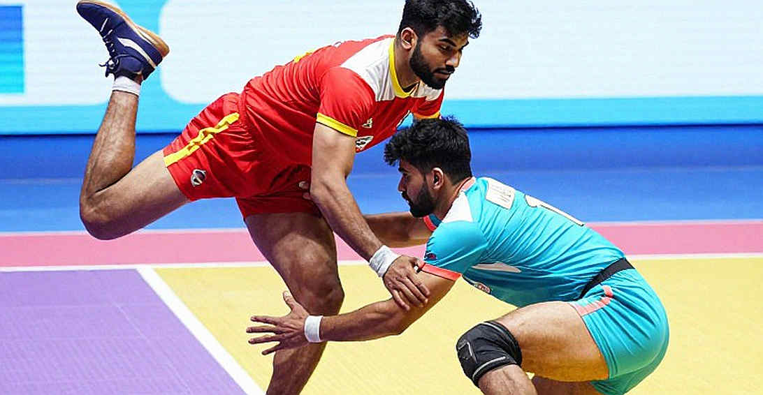 শুরুর সাতের বাইরে হাই-ফ্লায়ার: ইরান ফাইনালে পবন সেহরাওয়াতের অনুপস্থিতি আসলে কোথায় থামে