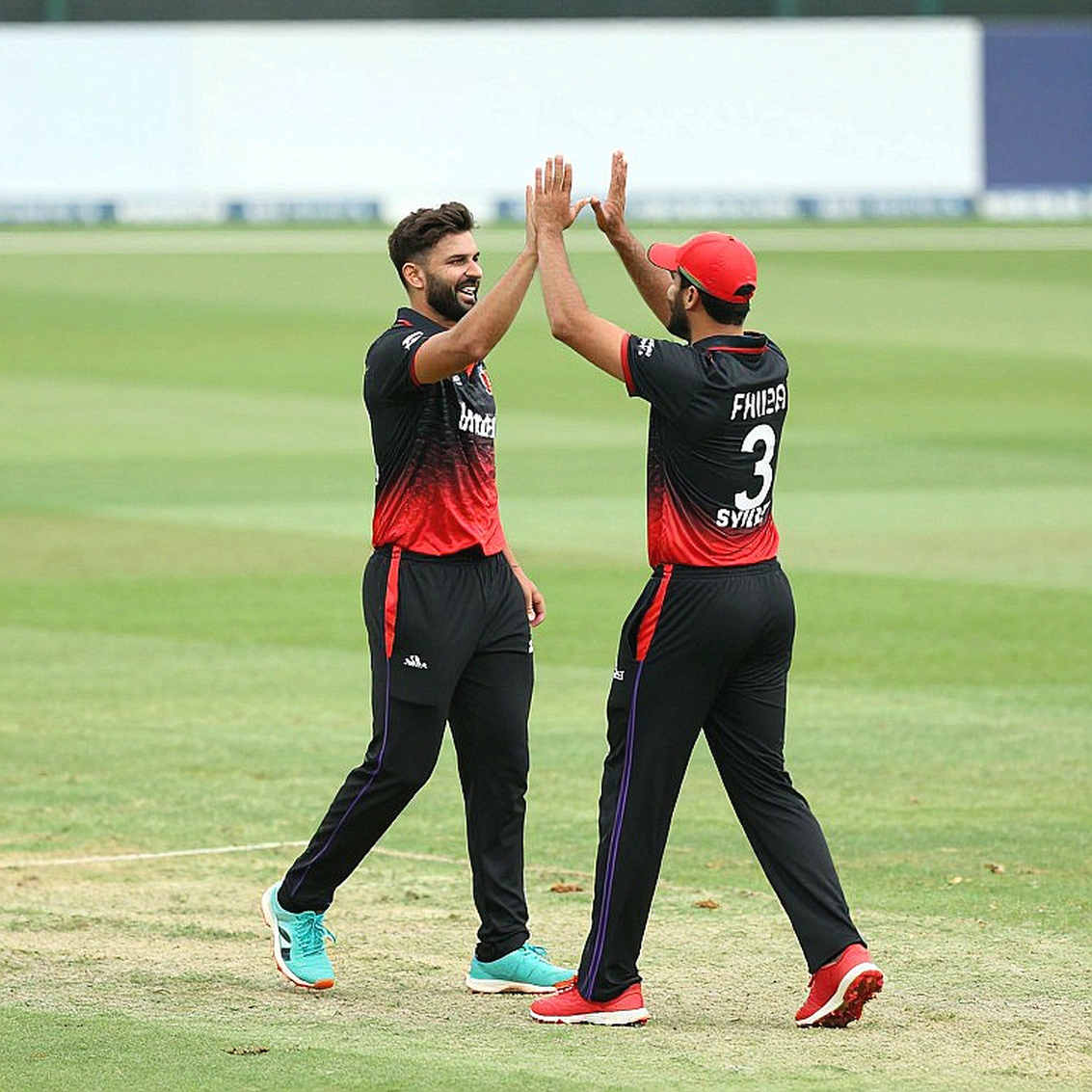 Deep Pattern: The Role of Baseline Updates in Review, Publication, and Cricket Journalism Deep Pattern: The Role of Baseline Updates in Review, Publication, and Cricket Journalism