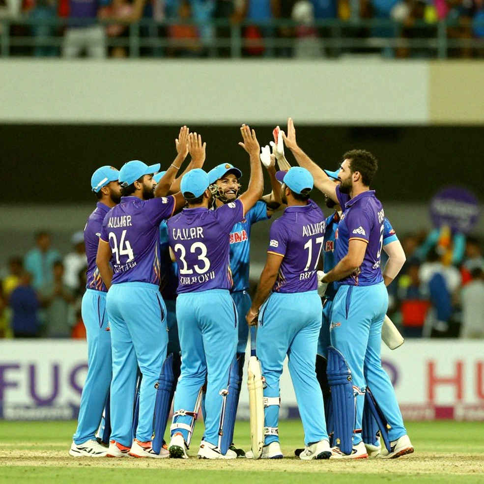 গোলাপি জার্সির হিসাব: লাহোরের এক ম্যাচে পাকিস্তান বোর্ড যা দিল, আর যা দিল না